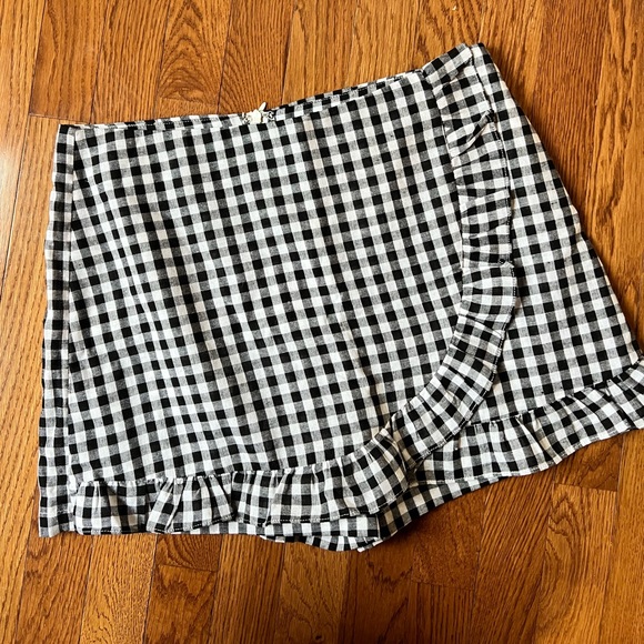 Altar’d State | Mini Skort - Picture 2 of 3